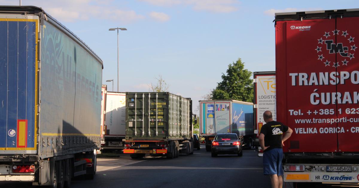 Bad Camberg Sucht Dringend Nach Lkw Parkpl Tzen